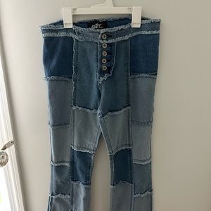 *Vintage* Women’s Mid-Rise Lazer Jeans - Patched Flare - Size 5